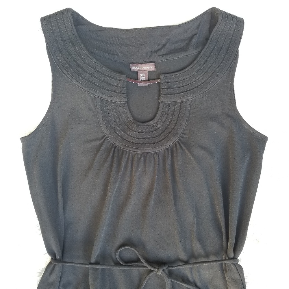 🌻 Dana Buchman Black Sleeveless Sheath Dress
